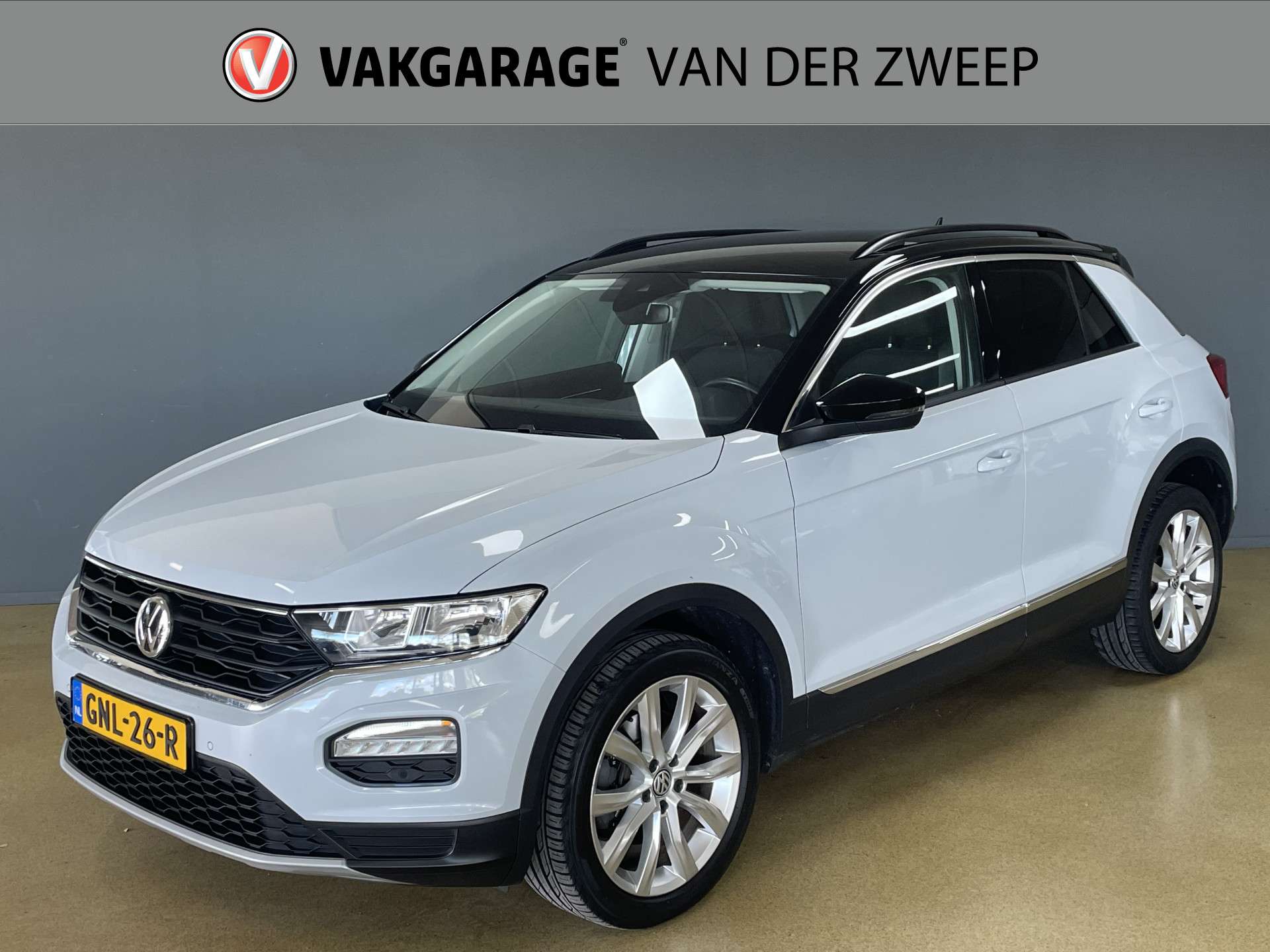 Volkswagen T-Roc Main Image